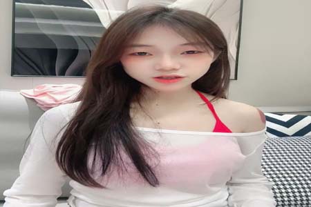 甜美校花下海【吧啦】S级身材全身白嫩 奶子圆圆的很有型 细腰翘臀 揉奶掰穴嫩嫩的 看了一晚上睡不着